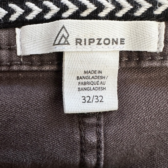 Rip Zone Jeans - Picture 2 of 7
